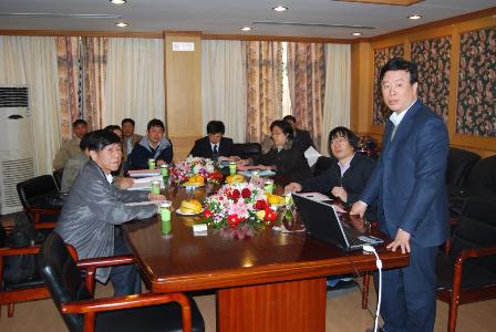 澳门古天乐太阳集团官网分党委书记、材料实验教学中心唐颂超做验收汇报